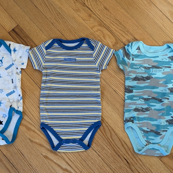 Calvin Klein  and Puma Size 3-6 Months Onesie - Picture 3 of 6